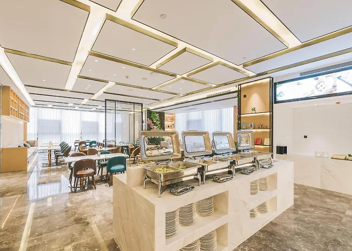 Atour Hotel Guiyang Century City Shopping Center